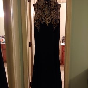 XXL Evening Gown